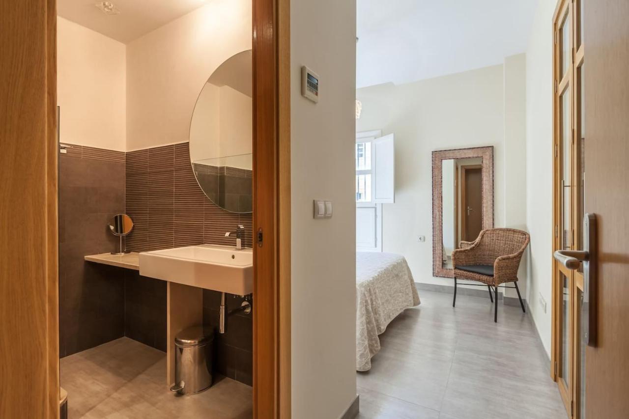Apartamento Con Encanto En El Barrio De Santa Cruz Sevilla Buitenkant foto